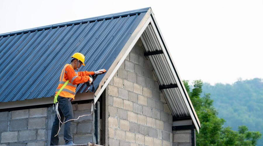 Expert Emergency Roof Repairs services in Braddock, PA